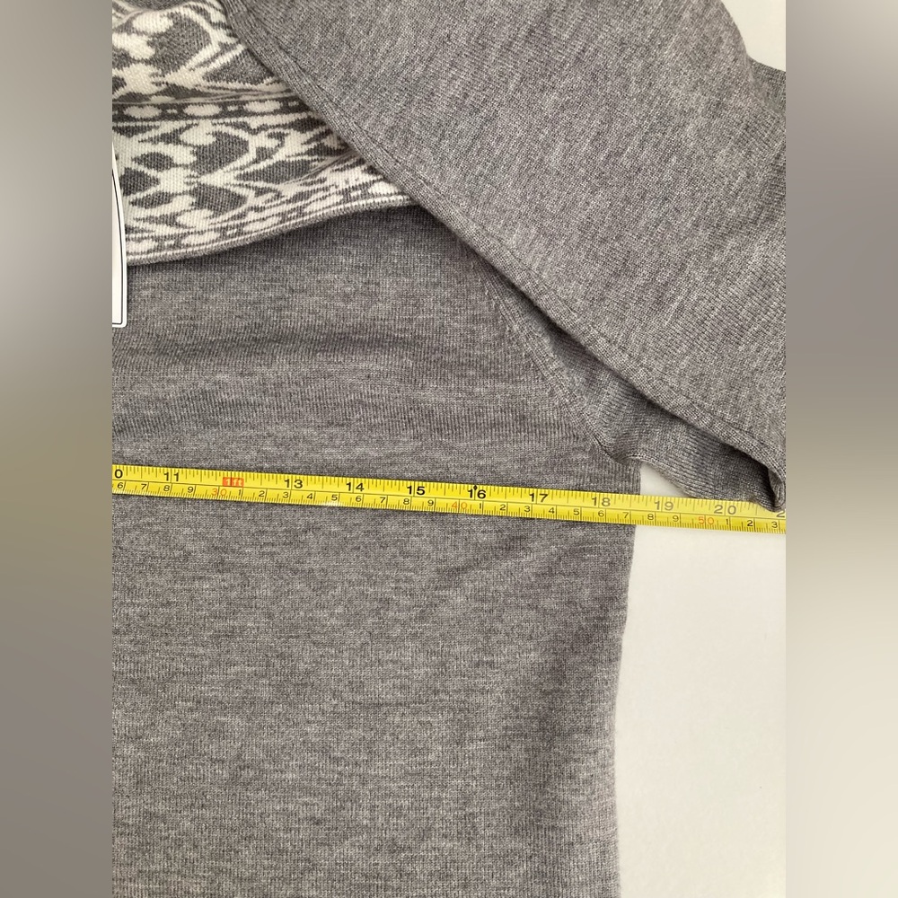 Anne Klein | NWT Women’s Off -Shoulder Style Heather Gray/Ivory Sweater - Picture 8 of 8